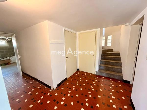 Maison à PARON, 89100 - 8 pièces 141m²