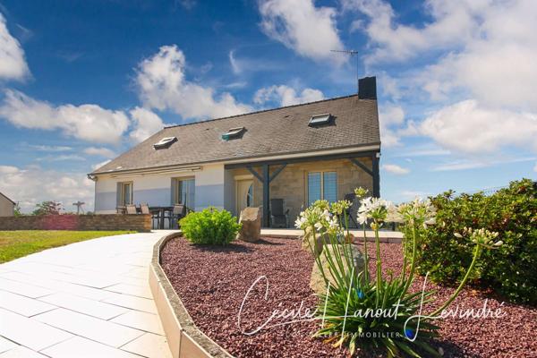 Pontorson (50170) Entre Pontorson et Antrain. (Sacey) Pavillon 1993 sur sous-sol - 132 M² - 4 Chambres - Terrain: 1.038 M².