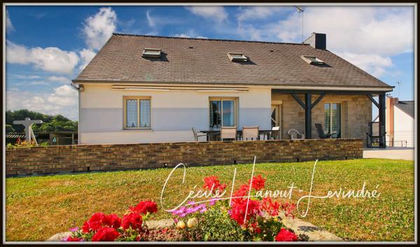 Pontorson (50170) Entre Pontorson et Antrain. (Sacey) Pavillon 1993 sur sous-sol - 132 M² - 4 Chambres - Terrain: 1.038 M².