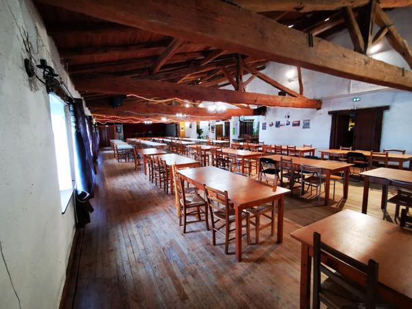 Vente Fonds de commerce560 m² - LA ROCHE SUR YON (85000)