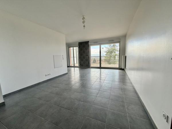 Saint-Galmier (42330) Appartement 3 pièces - Vue dégagée sur la Plaine du Forez