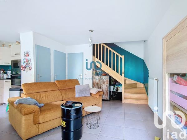 Duplex 3 pièces de 63 m² à Fontenay-Trésigny (77610)