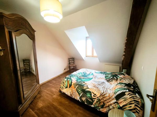 Fond de commerce et murs (magasin + appartement)