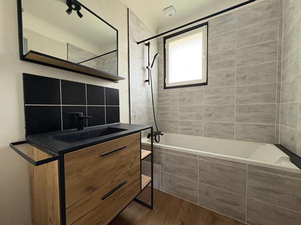 Maison Angers quartier de l'Isoret de 3 chambres avec jardin