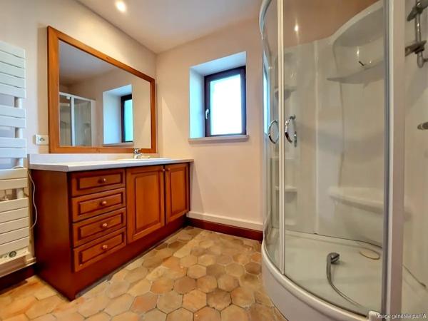 Longueville, maison en pierre, rénovée, 3 chambres plus dépendances