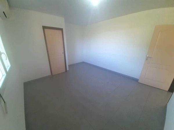 Appartement T3 63m2 +balcon 1er etage Suzini Cayenne 175 000€ FAI
