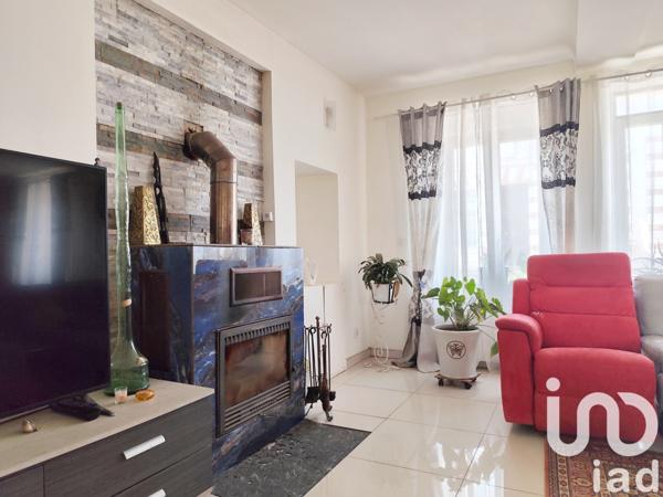 Maison rustique 8 pièces de 214 m² à Noyant (49490)