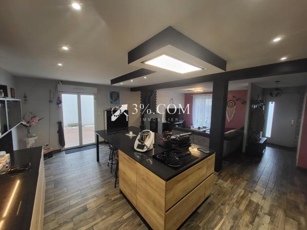 Maison 10 pièce(s) 4 chambre(s) 230 m²