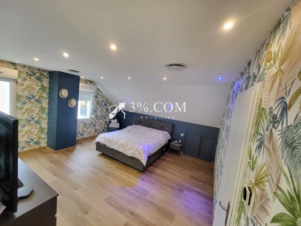 Maison 10 pièce(s) 4 chambre(s) 230 m²