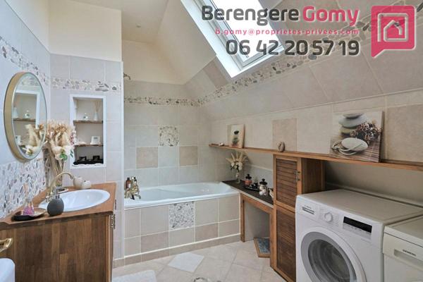 Maison avec vie de plain-pied possible (Chambre, SDE, WC au RDC)