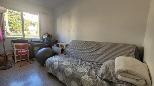 Appartement Grasse 3 pièces , dernier étage, place de stationnement