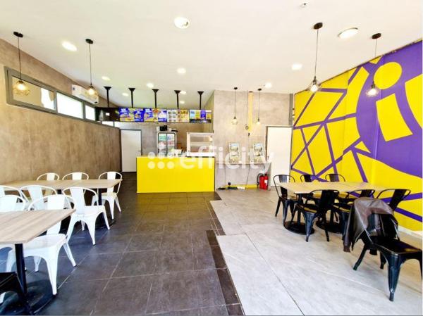 Fonds De Commerce
        
        - 110 m² 77 000 € *