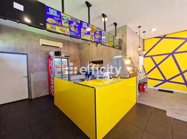 Fonds De Commerce
        
        - 110 m² 77 000 € *