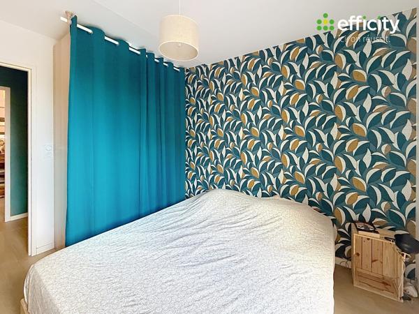 Appartement
         4 pièces
        - 80 m² 291 500 € *