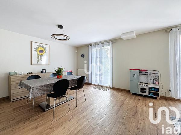 Location maison 5 pièces 95 m² Saint-Pierre-du-Perray