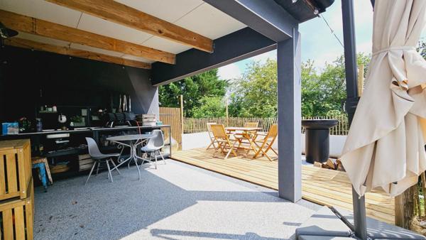 MAISON DE PLAIN PIED DE 160M² 5 PIECES PISCINE GARAGE