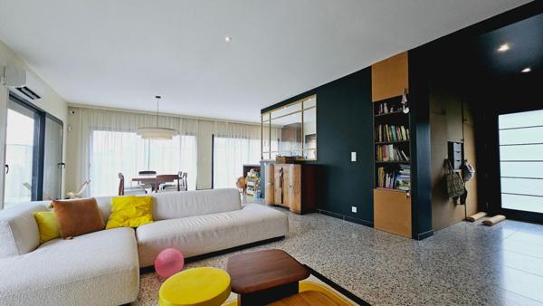 MAISON DE PLAIN PIED DE 160M² 5 PIECES PISCINE GARAGE