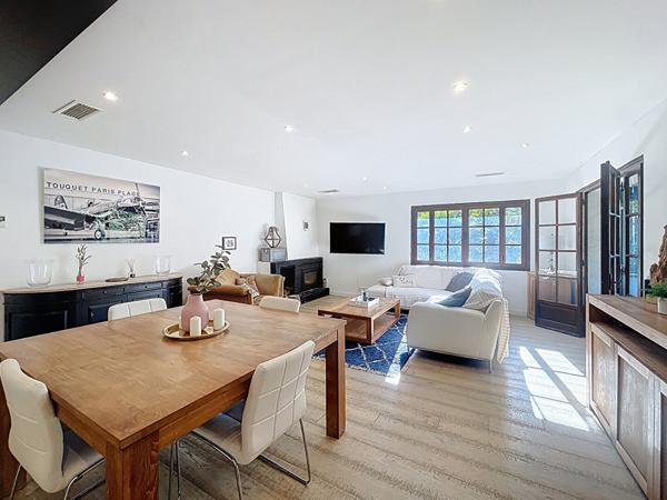 Peymeinade proche commerces centre à pied , Maison spacieuse 145 m2, 6 pièces, sur un terrain de 1250 m2