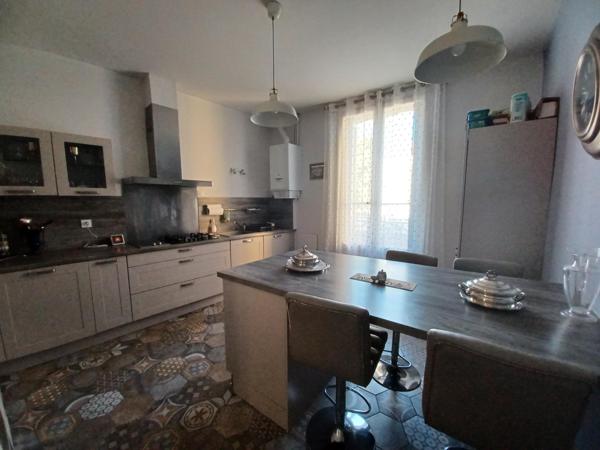 Magnifique appartement 103M2 2 chambres garage cave