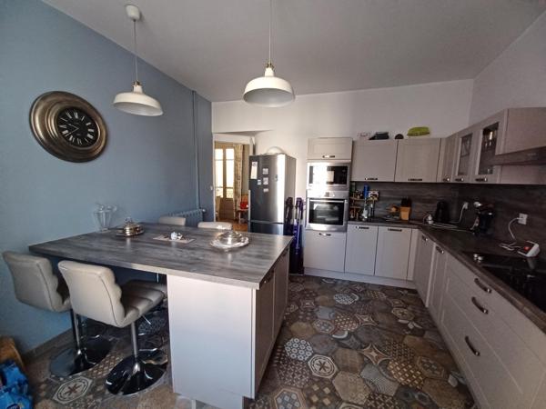 Magnifique appartement 103M2 2 chambres garage cave