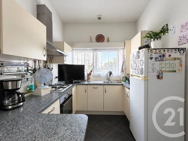 Maison à vendre  4 pièces - 84 m 2   LES SABLES D OLONNE  - 85