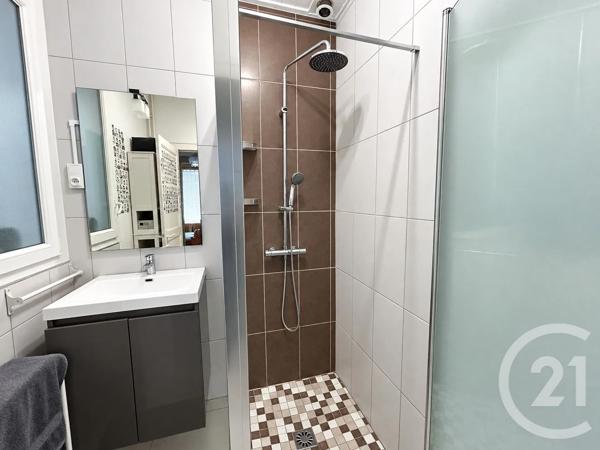 Maison à vendre  4 pièces - 84 m 2   LES SABLES D OLONNE  - 85