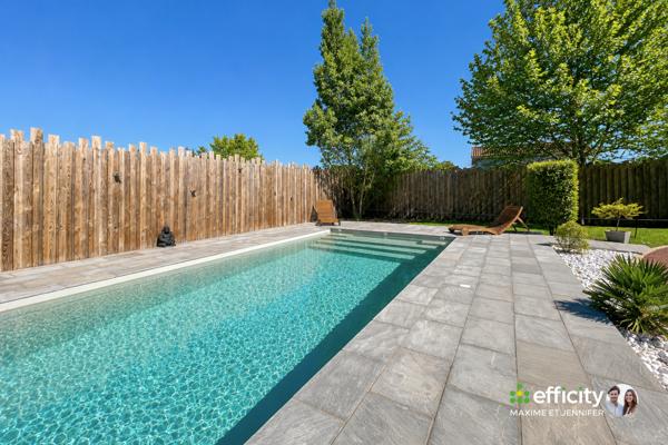 Maison
         7 pièces
        - 190 m² Exclusivité 569 900 € *