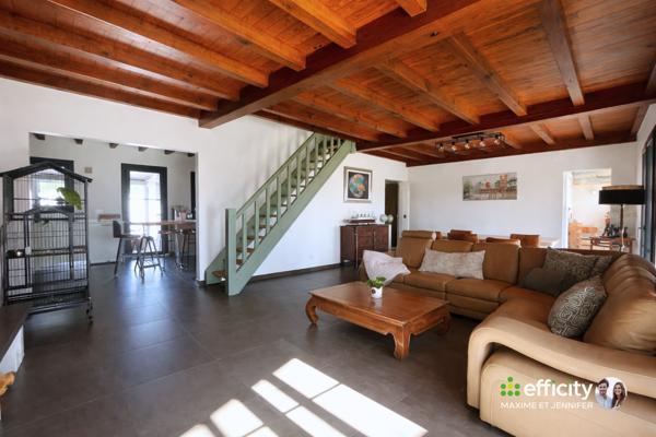 Maison
         7 pièces
        - 190 m² Exclusivité 569 900 € *