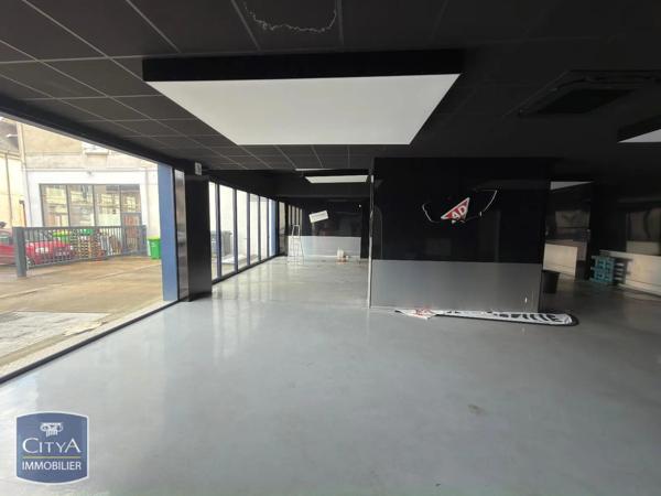 Local commercial à louer 213m² Le Mans (72000)