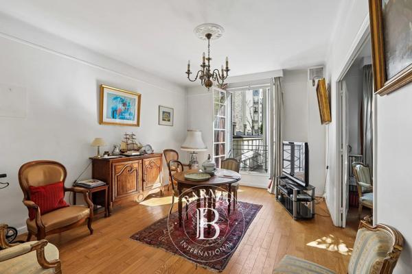 Paris 16ème, Appartement 1 Chambre -  74 m² à vendre