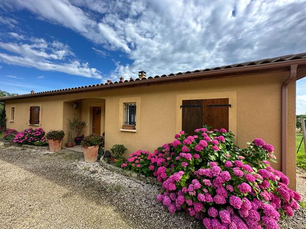 A louer maison Clermont Pouyguilles 5 pièces 111 m2