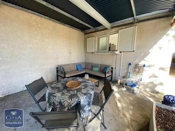 Appartement à louer 2 pièces 42.06m² Saint-Leu (97436)