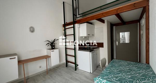 Location Studio 15.3 m² - Le Mans 72000