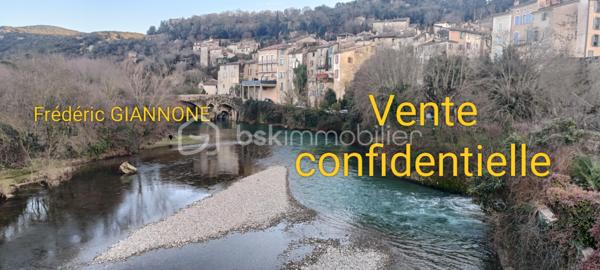 Terrain de 9 950 m²