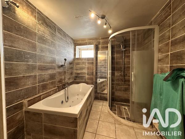 Maison à vendre 8 pièces 236 m² Limalonges