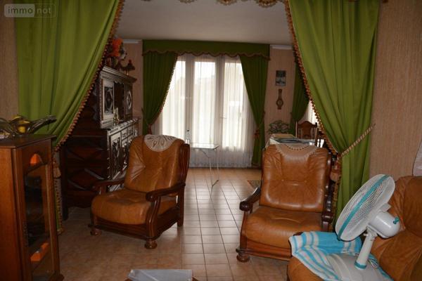 Maison à vendre à Château-Gontier-sur-Mayenne en Mayenne (53200), ref : 53039-404