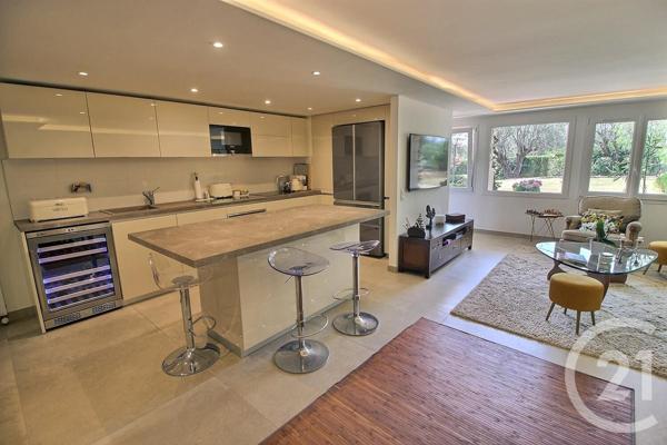 Maison à vendre  8 pièces - 250 m2 LE ROURET - 06