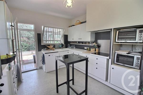 Maison à vendre  8 pièces - 250 m2 LE ROURET - 06