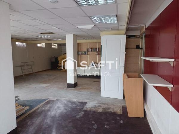 Local commercial Recouvrance