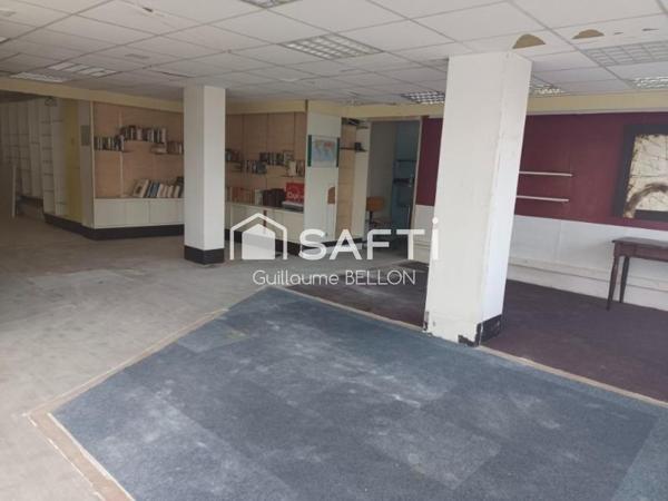 Local commercial Recouvrance