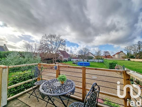 Maison traditionnelle 5 pièces de 150 m² à Anet (28260)