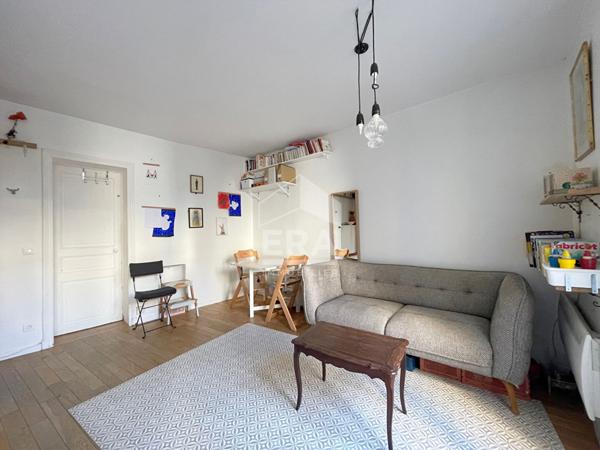 Appartement Paris 3 pièce(s) 45 m2