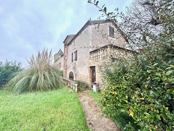 Ensemble en pierre à 5' de Cahors Lamagdelaine