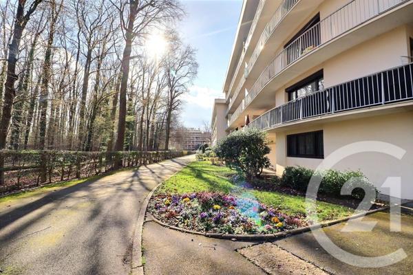 Appartement F6 à vendre  5 pièces - 110,87 m2 TREMBLAY EN FRANCE - 93