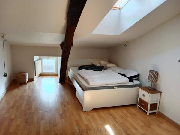 MUSSIDAN CENTRE : Local Pro + Appartement. Modulable en maison de ville intégrale.