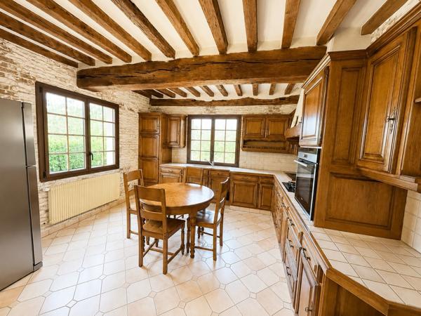 Maison Izeure 6 pièce(s) 175 m2