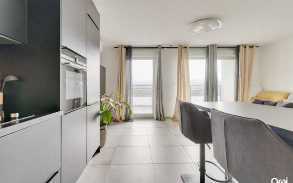 Appartement à vendre    3 pièces • 74 m2 Marseille 9