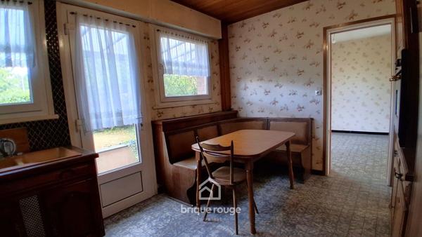Charmante maison des années 70 avec jardin et garage