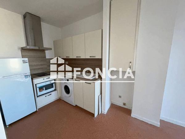 Location Studio 31.3 m² - 18 RUE FERNAND CREMIEUX Bagnols Sur Ceze 30200