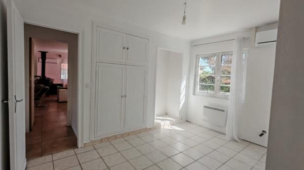 À vendre - Maison individuelle, 5 pièces située à Dax (40100)